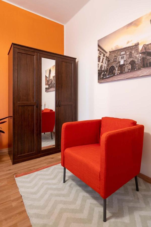 Casa Martina- Airport Free Shuttle-H24 Lägenhet Bergamo Exteriör bild